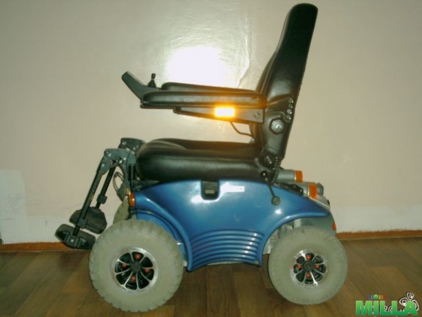 Продам инвалидную коляску meyra optimus 2 15/km. h