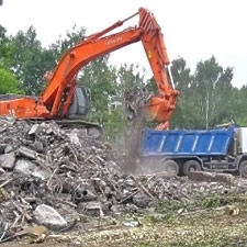 Вывоз мусора Киев и перевозка различных грузов по территории Украины