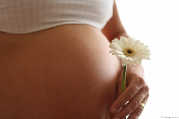 Клініка запрошує сурогатних мам та донорів яйцеклітин