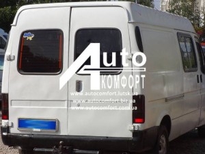 Заднее стекло (распашонка прав) без электрообогрева на Ford Transit (1986-2003) (VE6, VE64, VE83)