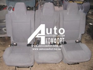 Автосидения б. у. Nissan Almera Tino (Ниссан Альмера Тино) 3 шт. "трансформеры"