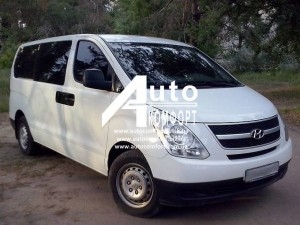 Установка (врезка) автостекла на Hyundai H-1 II (H-300) (08-) (Хюндай H-1 II (H-300) (08-)