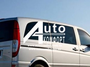 Задний салон, правое стекло, короткая база на автомобиль Mercedes-Benz Vito 04- (Мерседес Вито 04-)