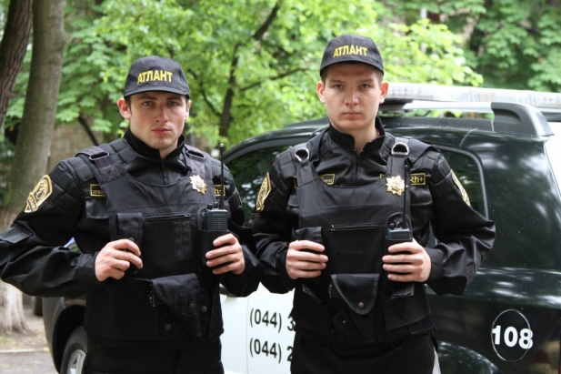 Охорона за допомогою ПЦС з реагуванням нарядів охорони Киев