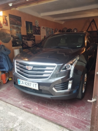 Продам автомобиль Cadillac ХТ5 в отличном техническом состоянии,2016год, цвет графит, в экспл. с2017