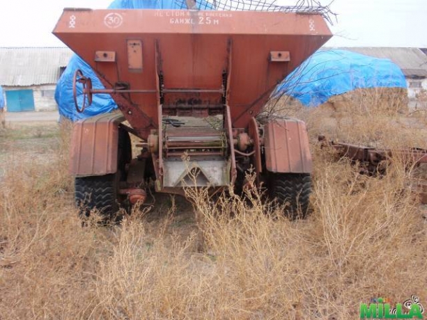 Продам разбрасыватель удобрений